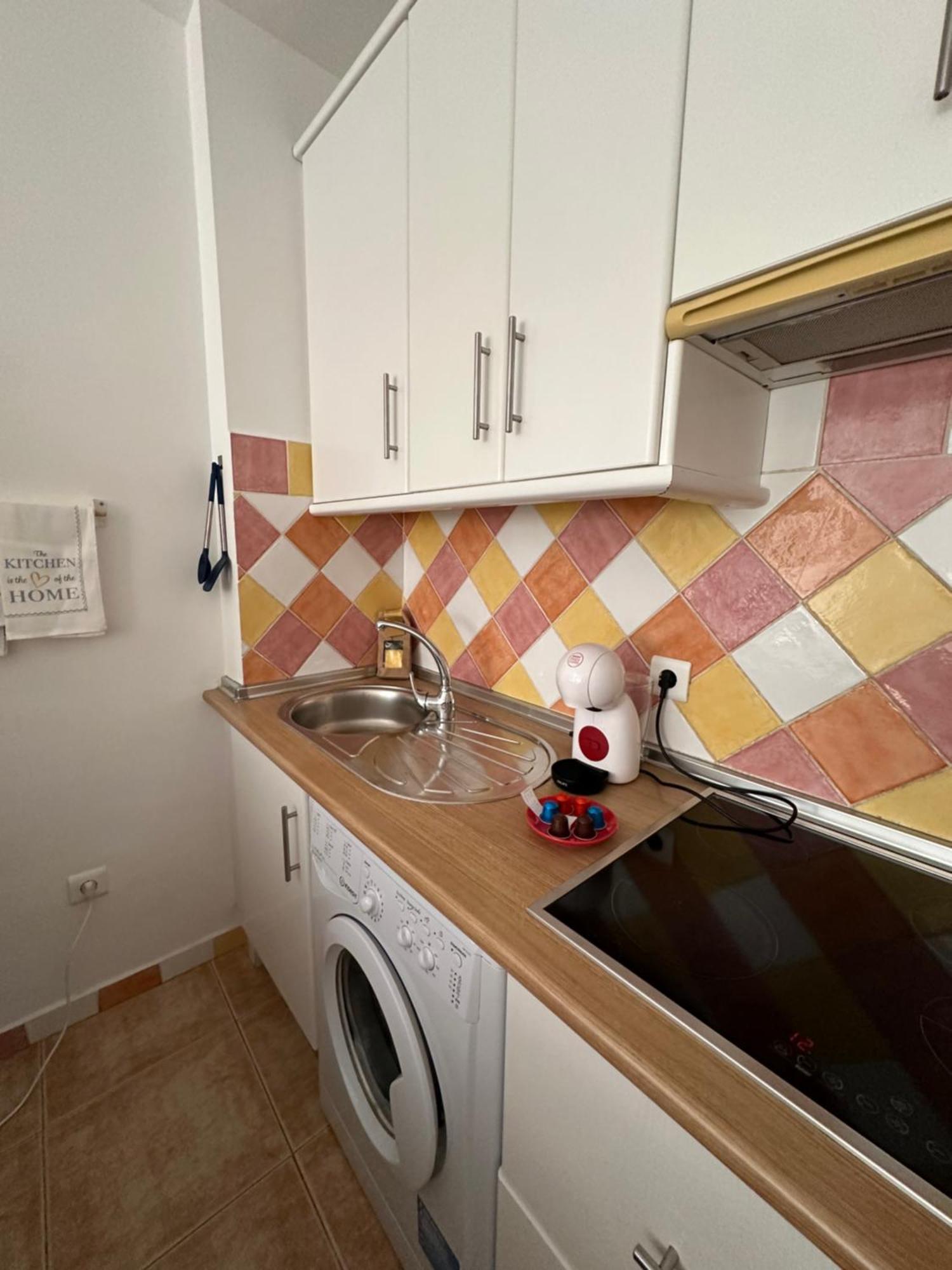 Tiyoweh Apartment Нерха Екстериор снимка